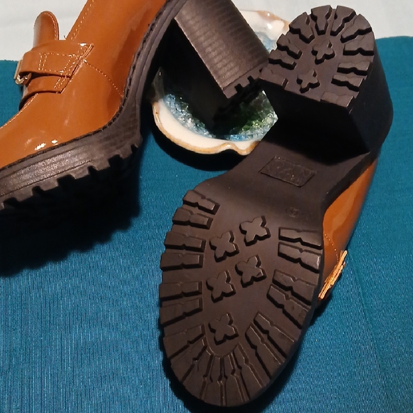Steve Madden Milk Chocolate Platform Loafers - Picture 4 of 9